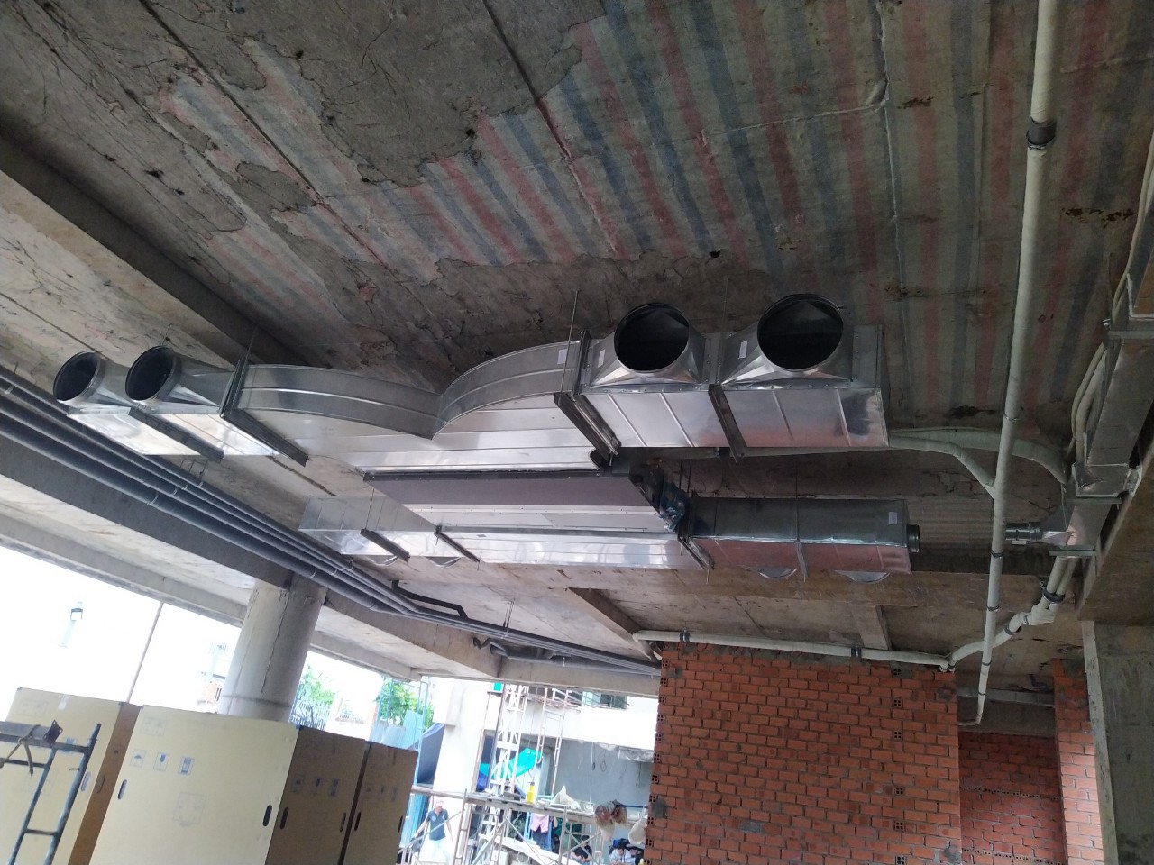 BIỆT THỰ SÂN VƯỜN - QUẬN 2